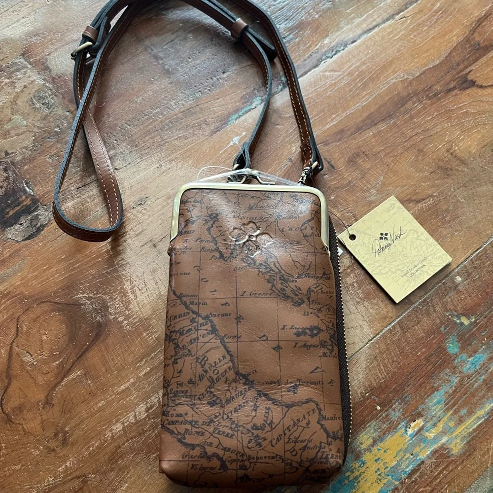 NWT Patricia Nash Pertina Frame Pouch - Picture 1 of 5